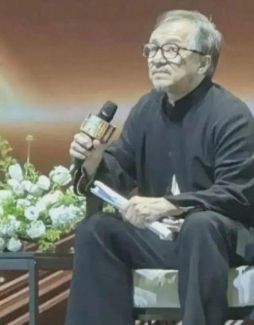 成龙爆料头发掉光了视频,揭秘明星脱发背后的真相  第2张